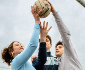 PITCH BATTLE – Play On!