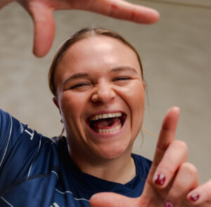 BACK IN BLUE – Sarah Bern believes in the Bristol way