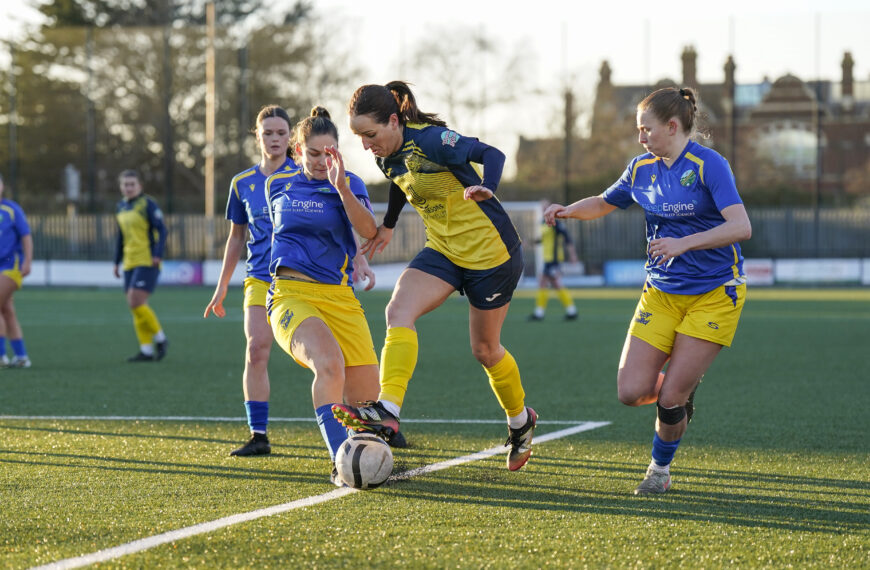 DIVA DEMANDS: Moneyfields aiming high