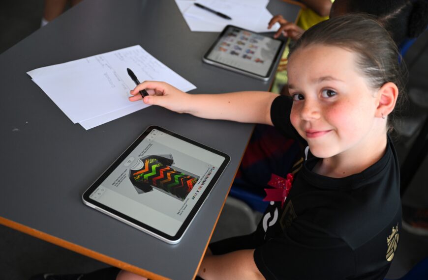 ART OF THE GAME – Creativity offers girls another way into football
